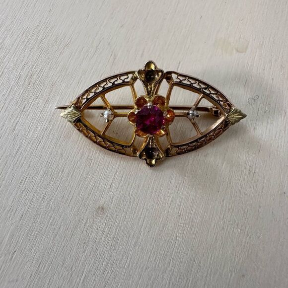Antique Edwardian Era 10k Dainty Brooch - Picture 5 of 6